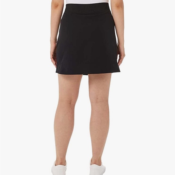 32 Degree black skirt with built in shorts. - Picture 2 of 6